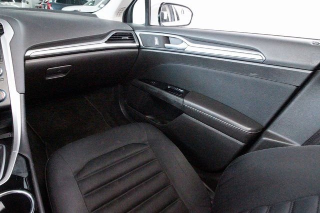Used 2014 Ford Fusion SE image 7