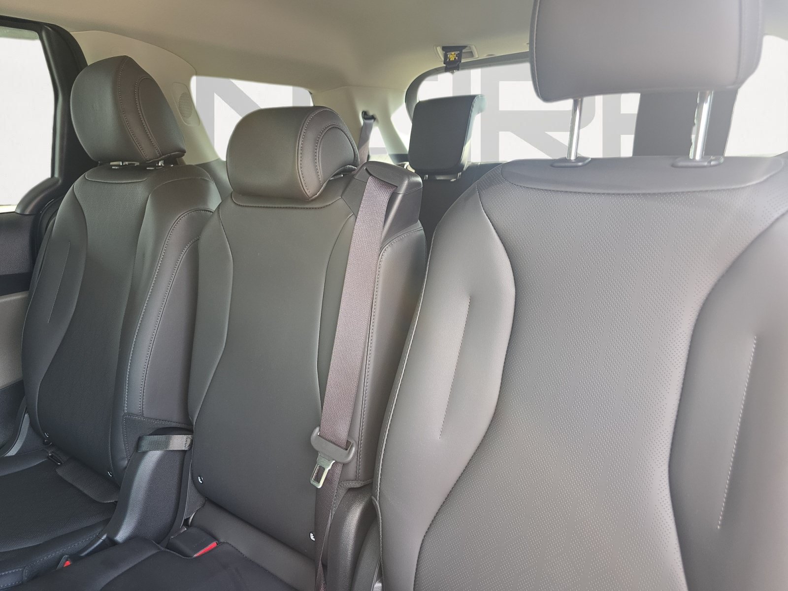 Certified 2026 Kia Carnival LX FWD image 22