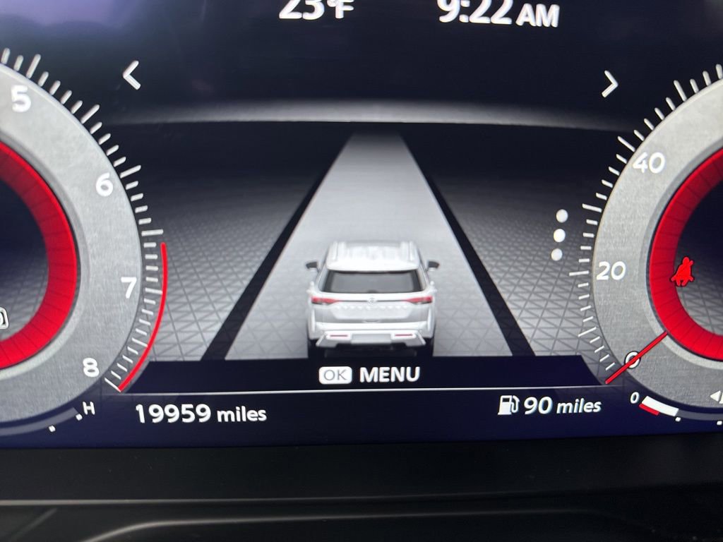 Used 2024 Nissan Pathfinder Platinum image 27