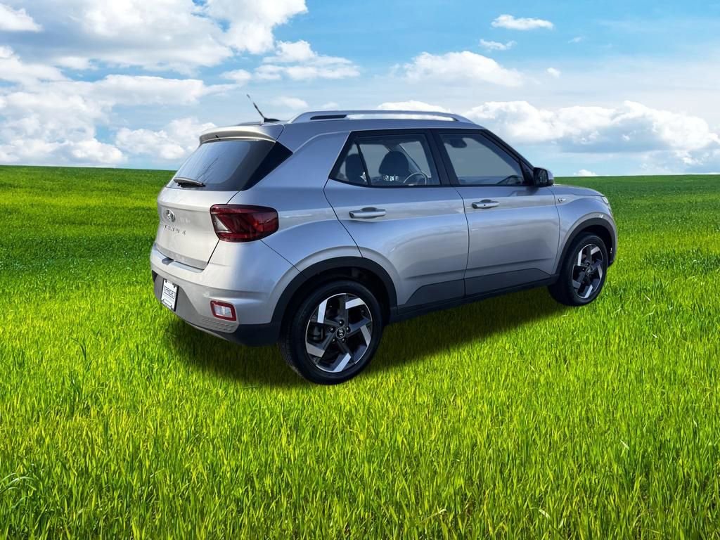 Certified 2026 Hyundai Venue SEL image 6