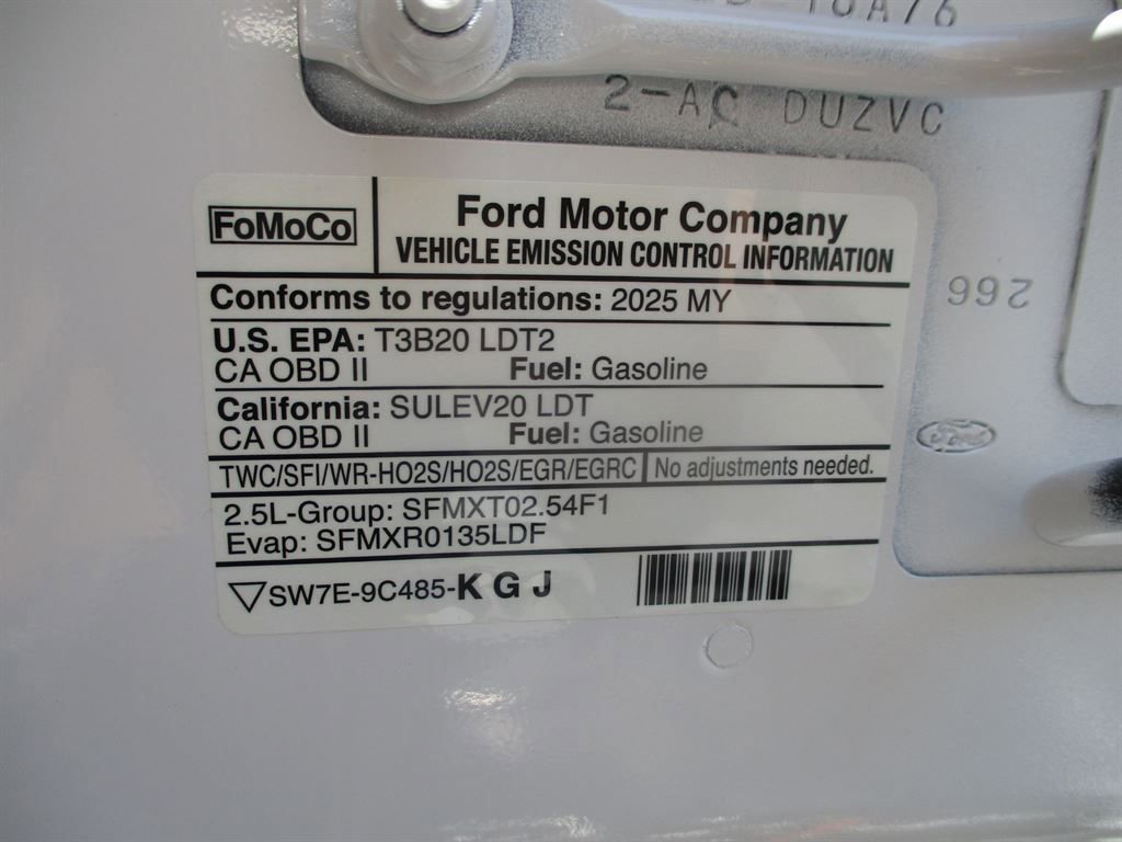 New 2025 Ford Maverick XL image 17