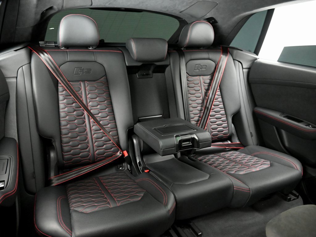 Used 2023 Audi RS Q8 4.0T image 14