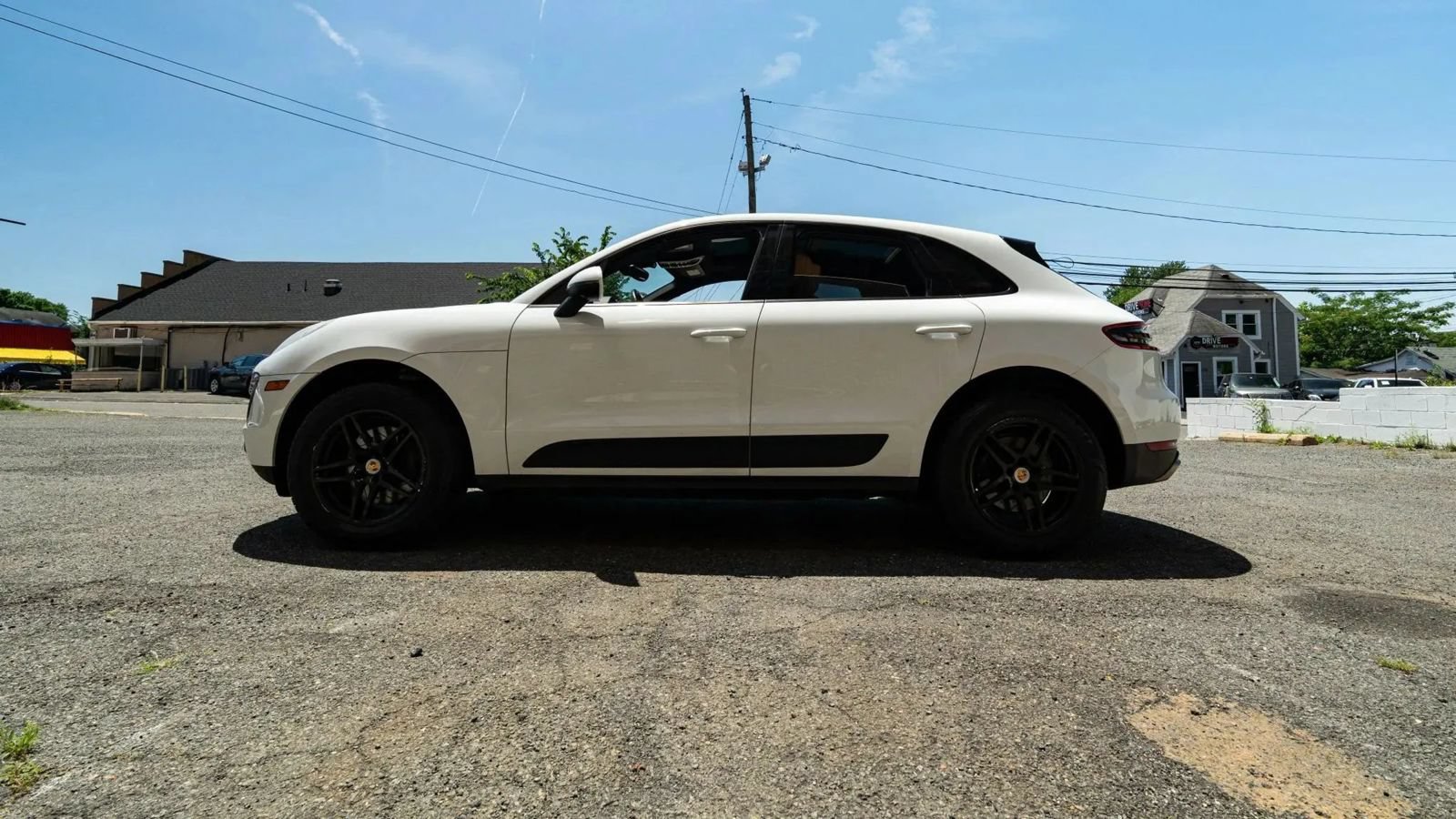 Used 2017 Porsche Macan AWD/4WD image 6