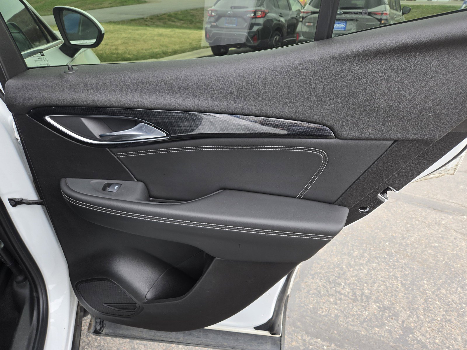 Used 2023 Buick Envision Preferred AWD/4WD image 28