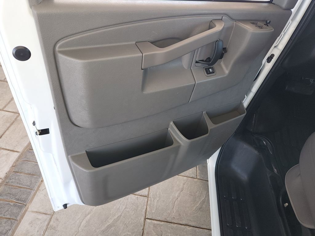 Used 2025 Chevrolet Express 3500 LT w/ LT Preferred Equipment Group image 29