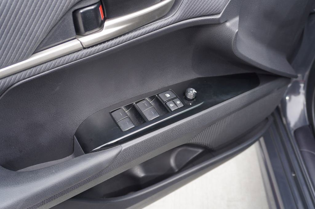 Certified 2025 Toyota Camry SE image 21