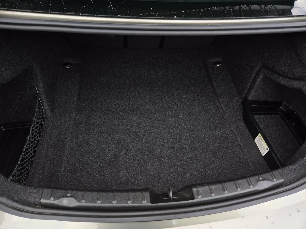 Used 2018 BMW 330i Sedan RWD image 35