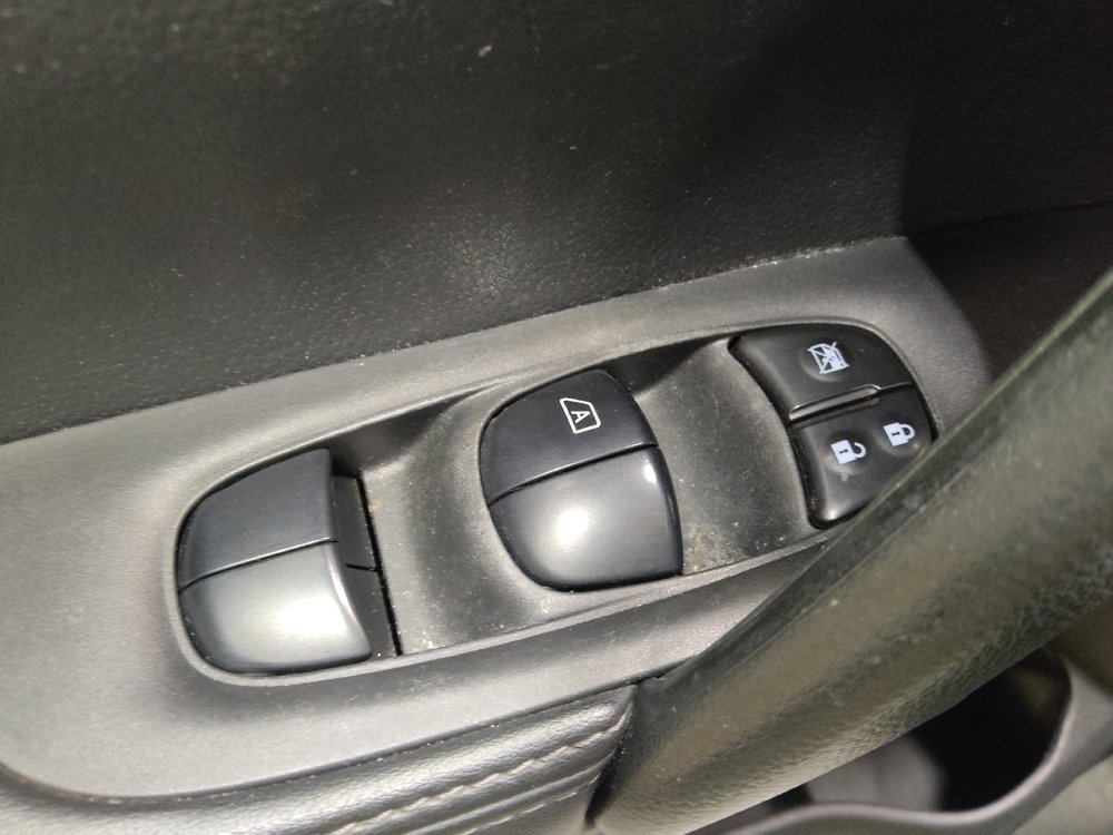 Used 2021 Nissan Rogue Sport S AWD/4WD image 27