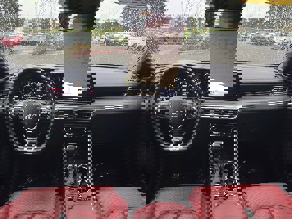 Used 2024 Kia K5 GT-Line w/ GT-Line Premium Package image 15