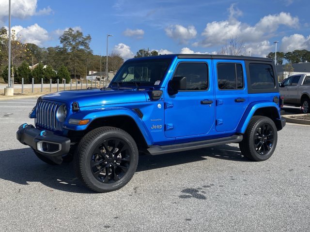 Used 2022 Jeep Wrangler Unlimited Sahara w/ Cold Weather Group image 8