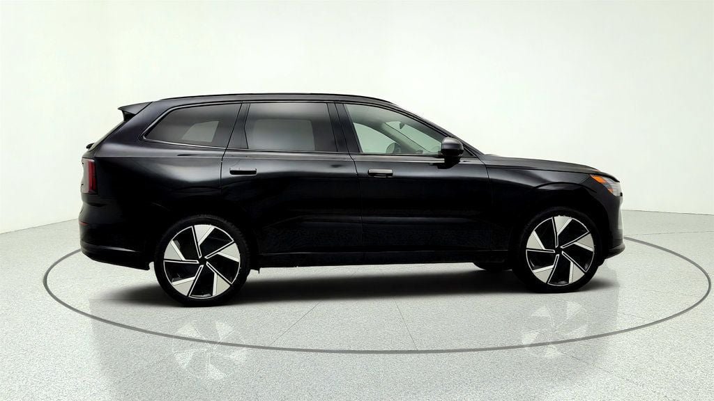 Used 2025 Volvo EX90 Plus AWD/4WD image 4