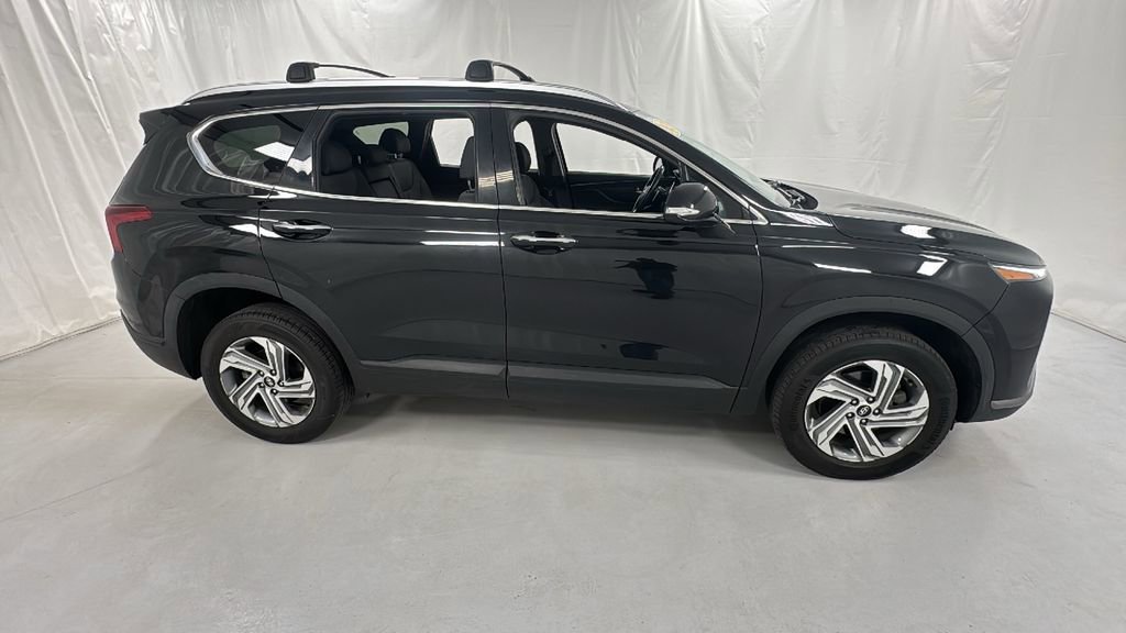 Used 2023 Hyundai Santa Fe SEL image 2