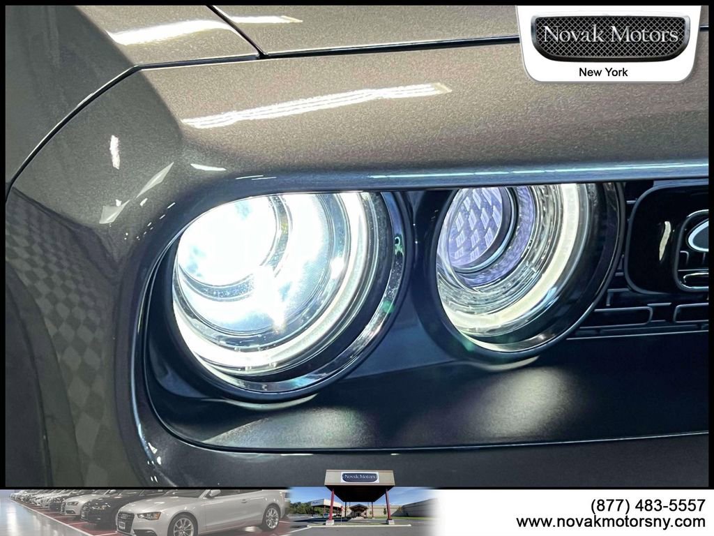 Used 2022 Dodge Challenger R/T Scat Pack w/ Plus Package RWD image 10