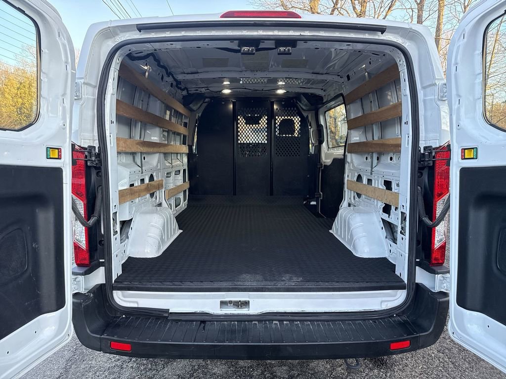 Used 2023 Ford Transit 250 Low Roof AWD w/ Exterior Upgrade Package image 20