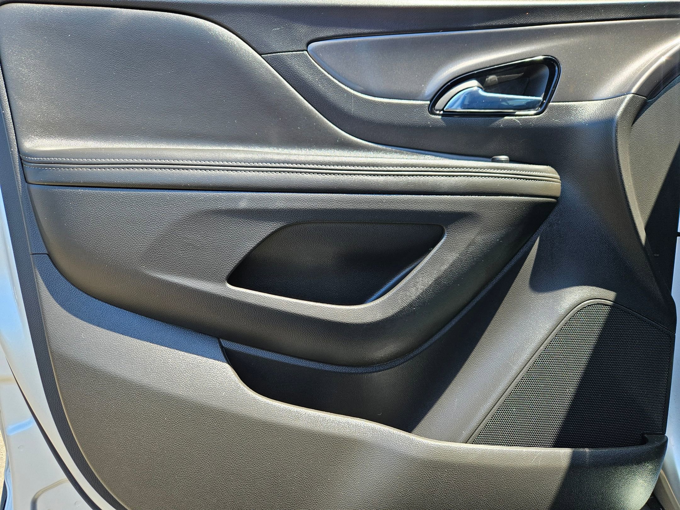 Used 2018 Buick Encore Preferred FWD image 9
