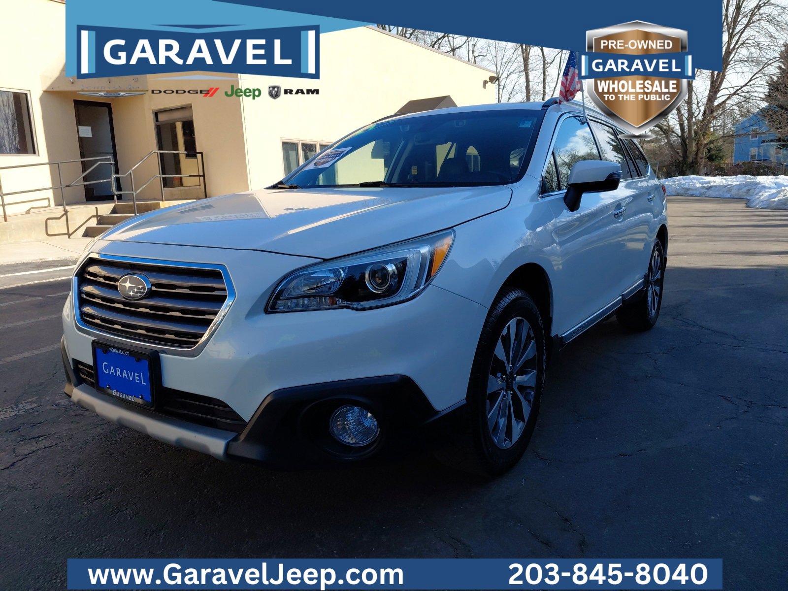 Used 2017 Subaru Outback 3.6R Touring image 34