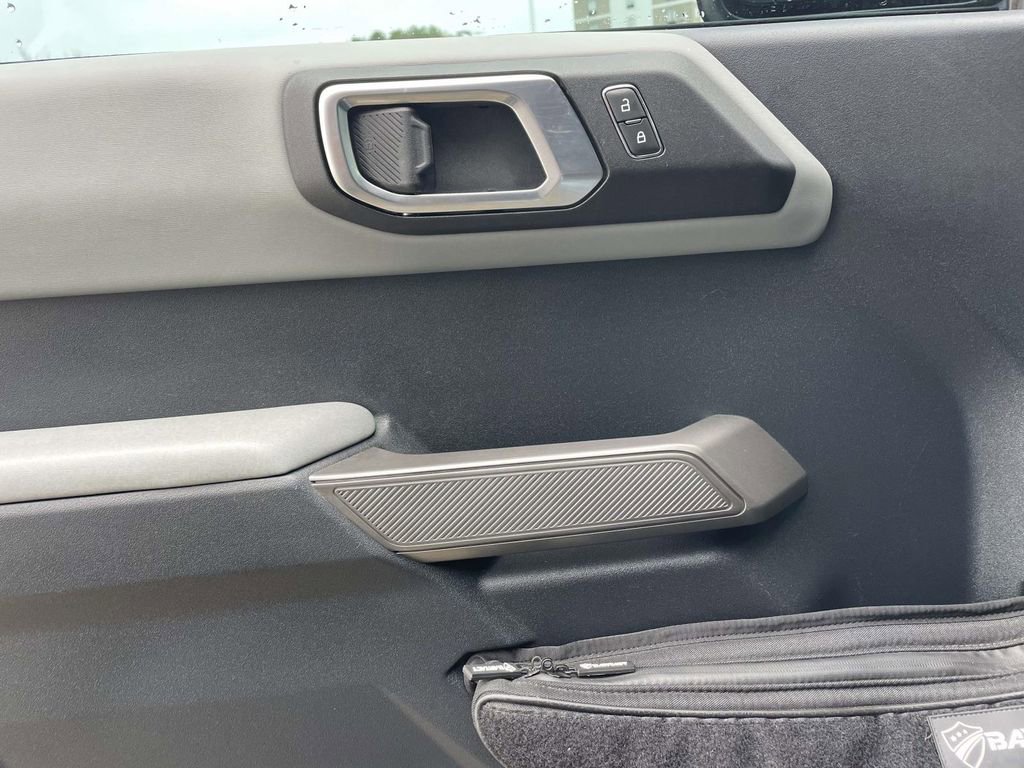 Used 2022 Ford Bronco Badlands w/ Sasquatch Package image 16