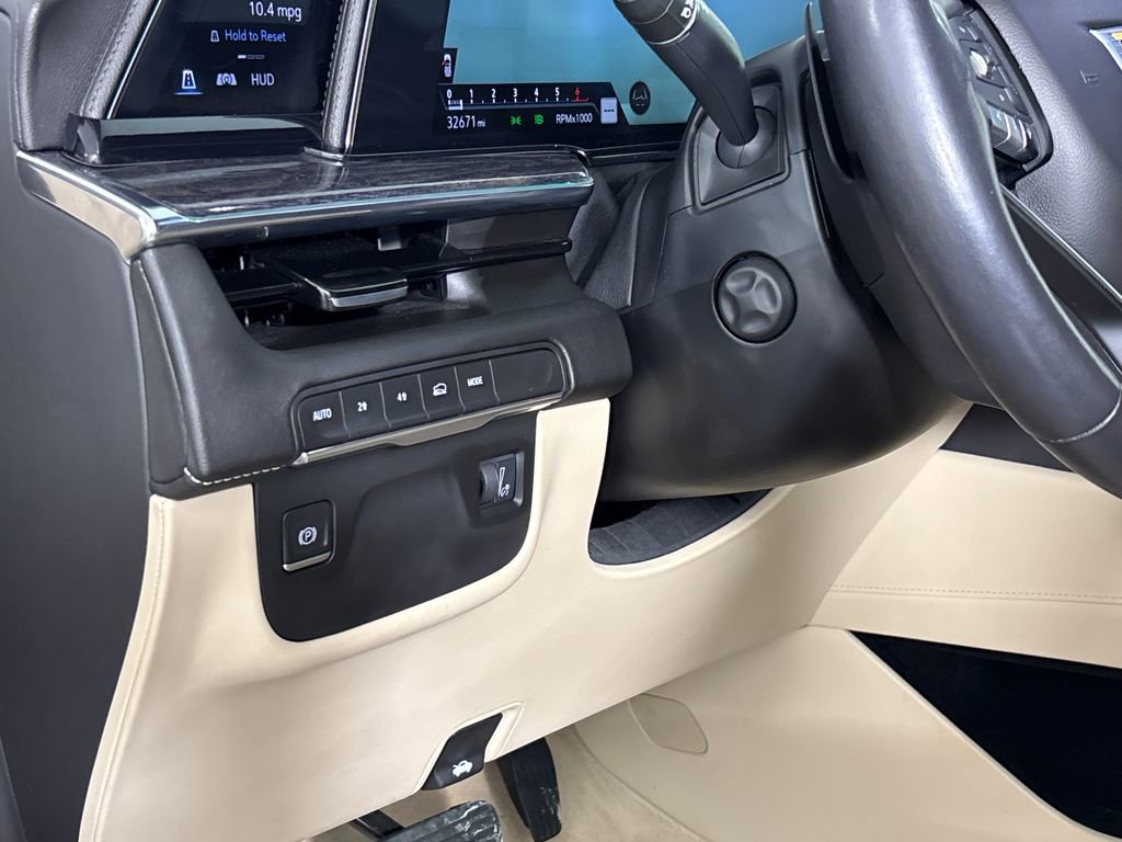 Used 2023 Cadillac Escalade ESV Premium Luxury image 13