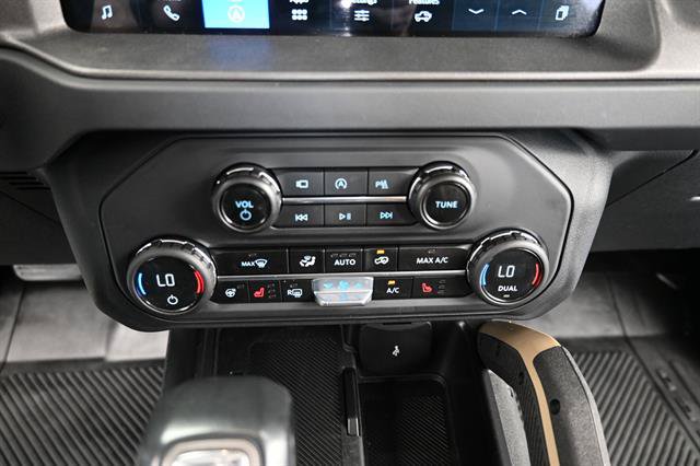 Certified 2025 Ford Bronco Badlands AWD/4WD image 13