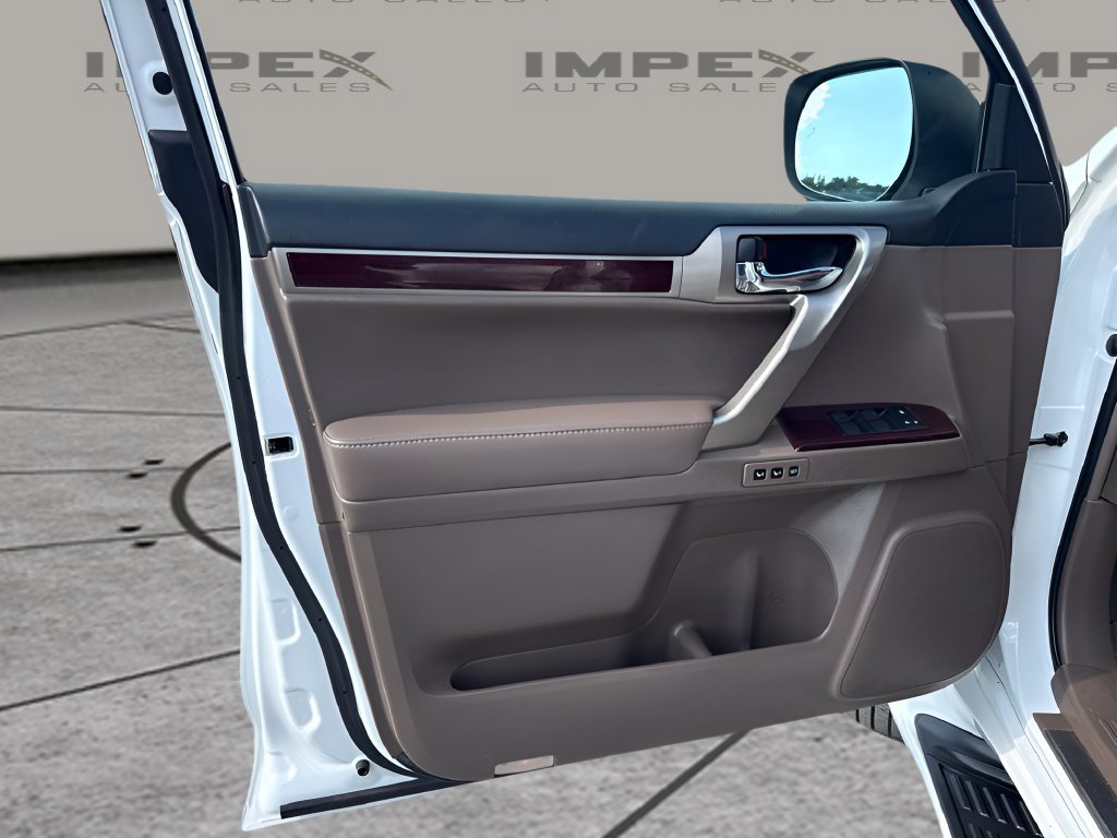 Used 2019 Lexus GX 460 Premium AWD/4WD image 27