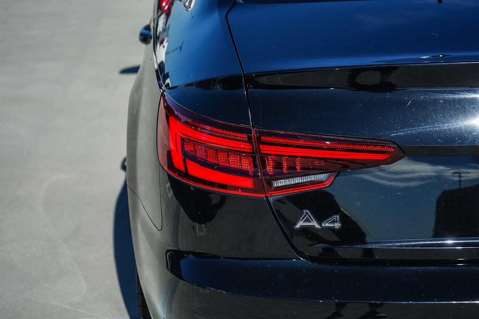 Used 2019 Audi A4 2.0T Premium w/ Convenience Package FWD image 9