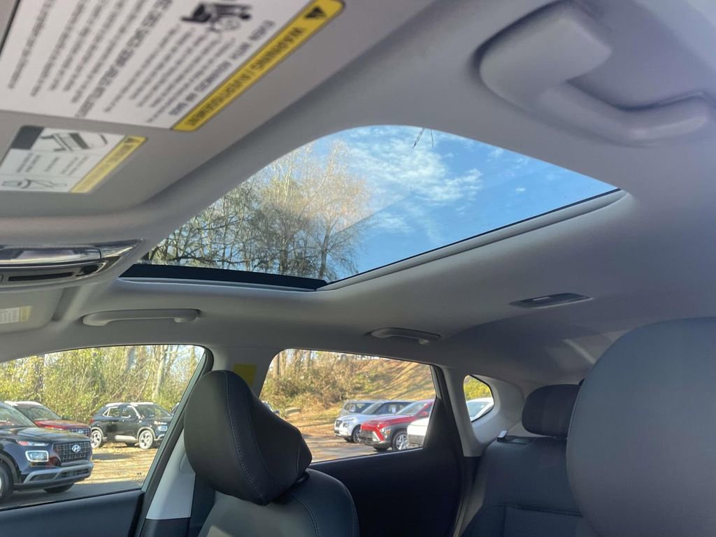 New 2026 Hyundai Kona Limited image 18