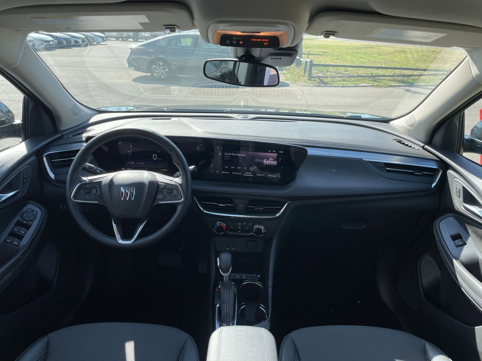 Used 2025 Buick Encore GX Preferred image 32