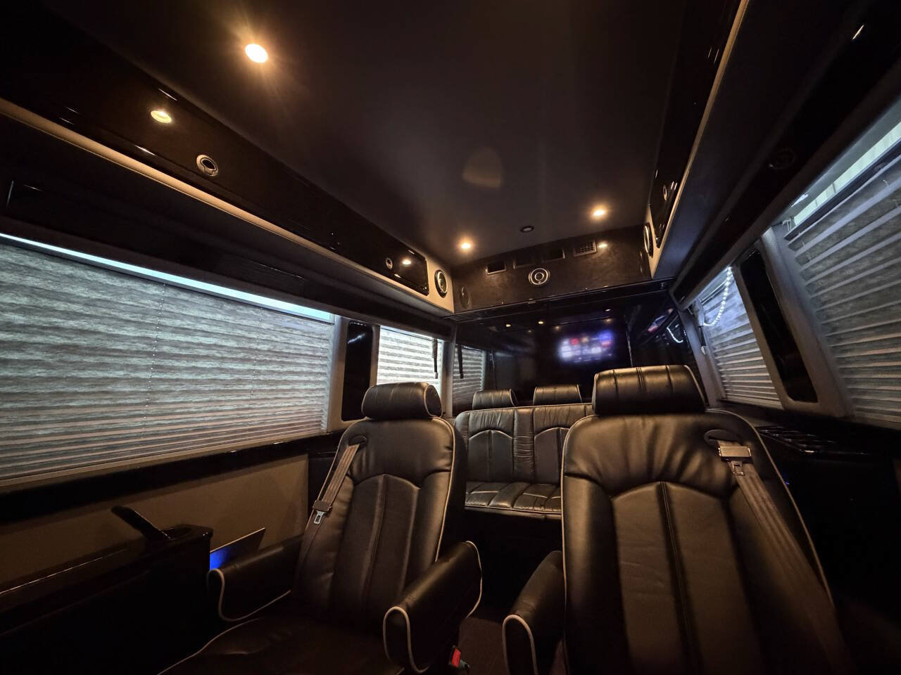 Used 2014 Mercedes-Benz Sprinter 2500 image 34