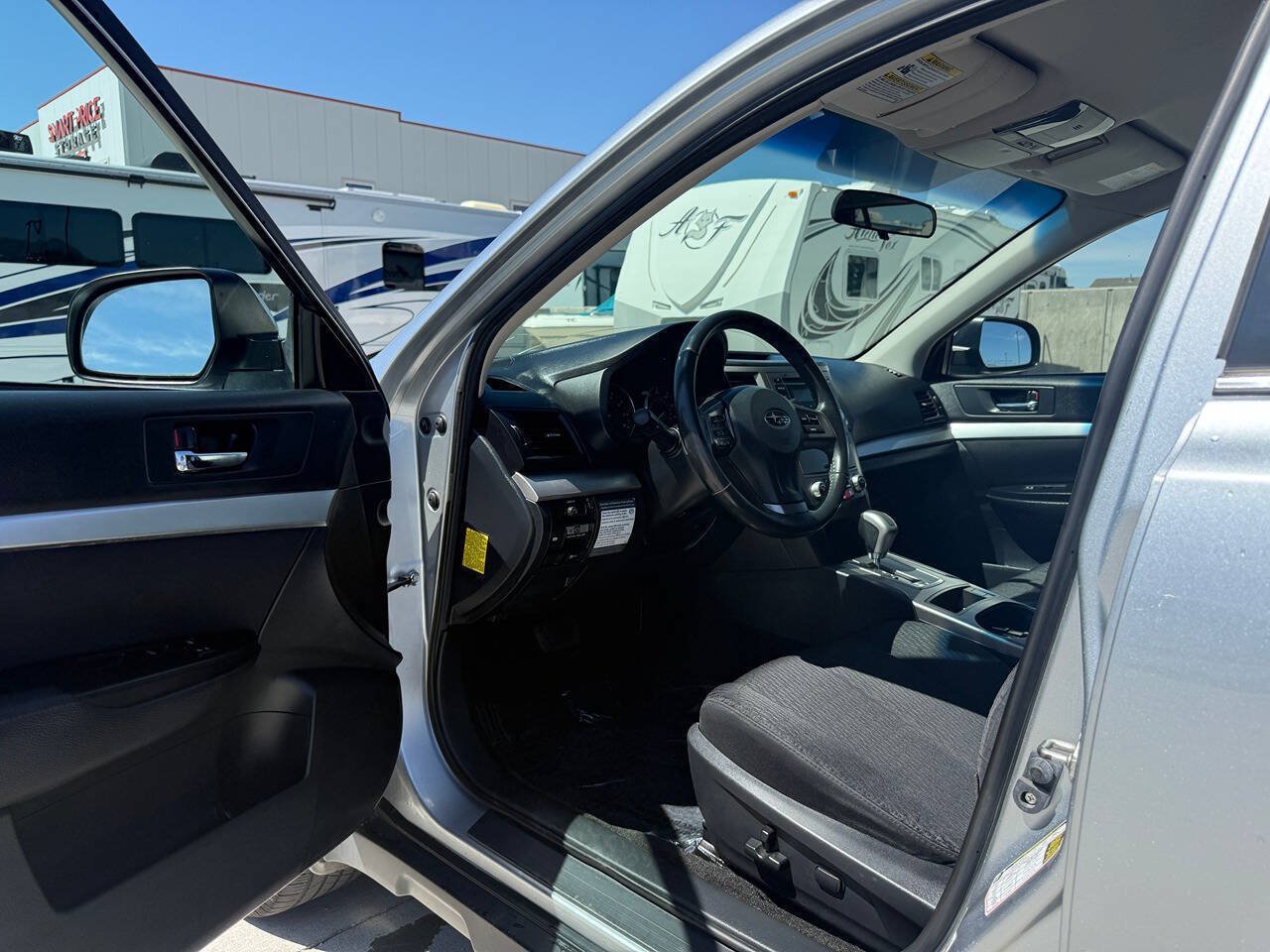 Used 2012 Subaru Outback 2.5i Premium AWD/4WD image 11