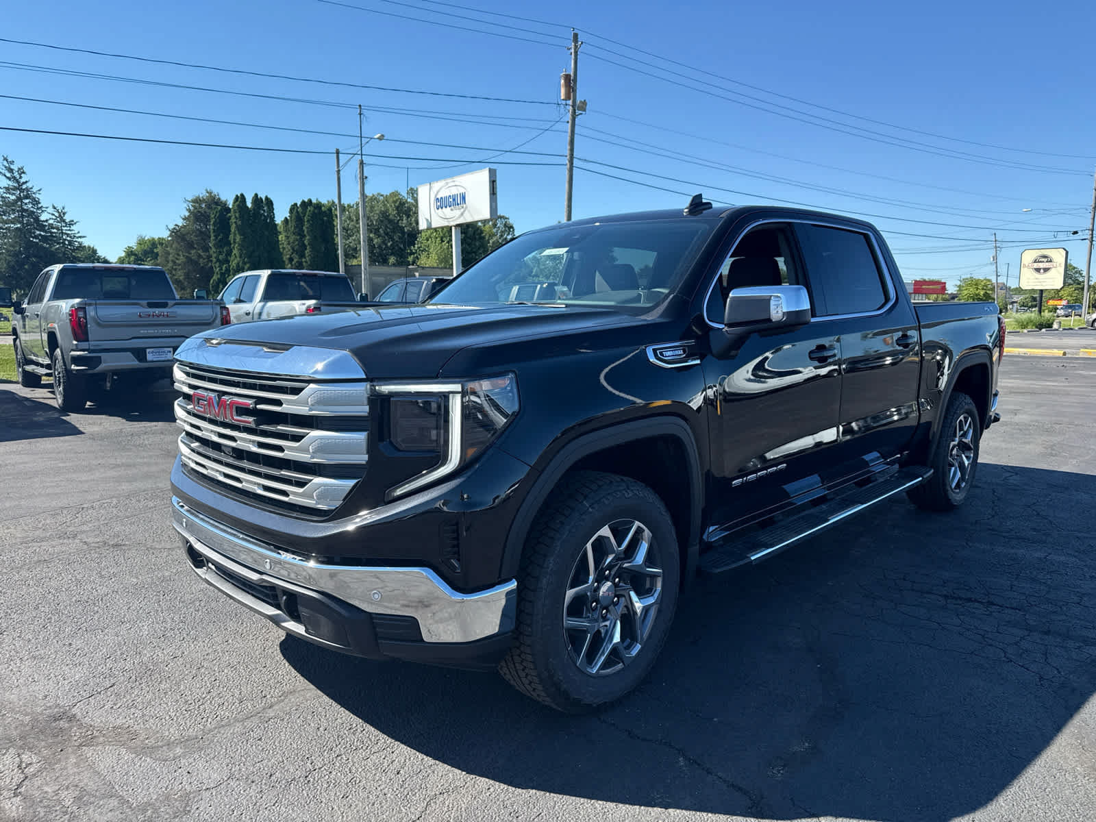 New 2026 GMC Sierra 1500 SLE w/ Preferred Package AWD/4WD image 1