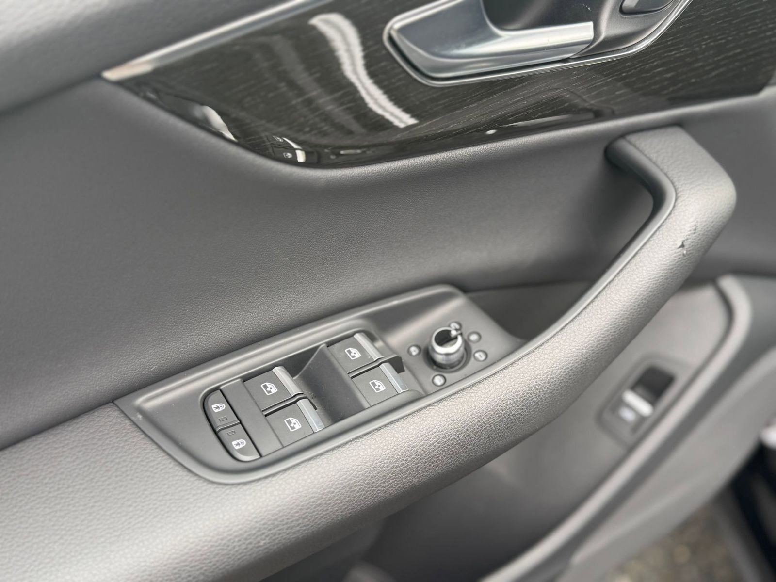 Used 2025 Audi Q7 2.0T Premium image 20