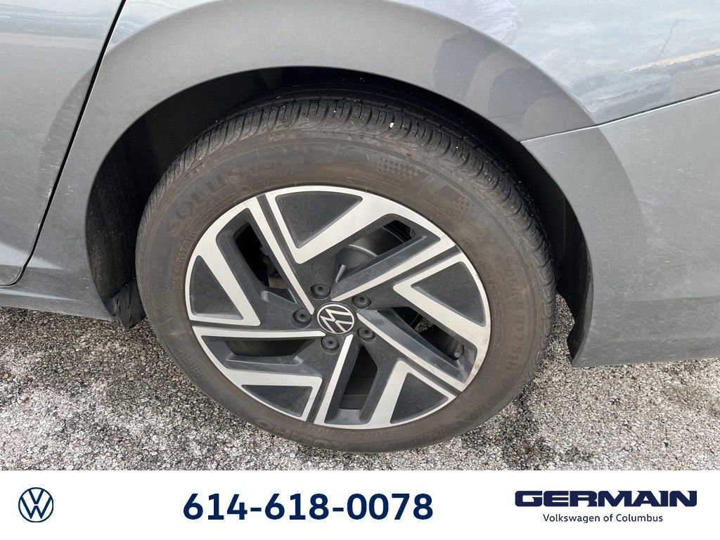 Used 2023 Volkswagen Jetta SEL FWD image 19