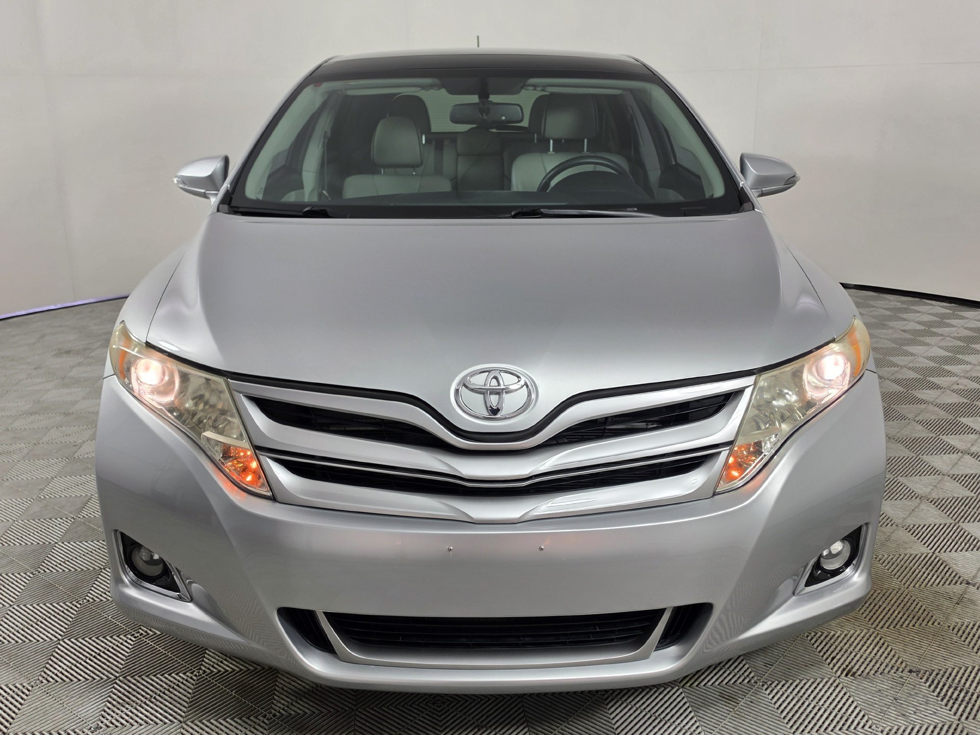 Used 2015 Toyota Venza XLE w/ XLE Premium Package FWD image 36