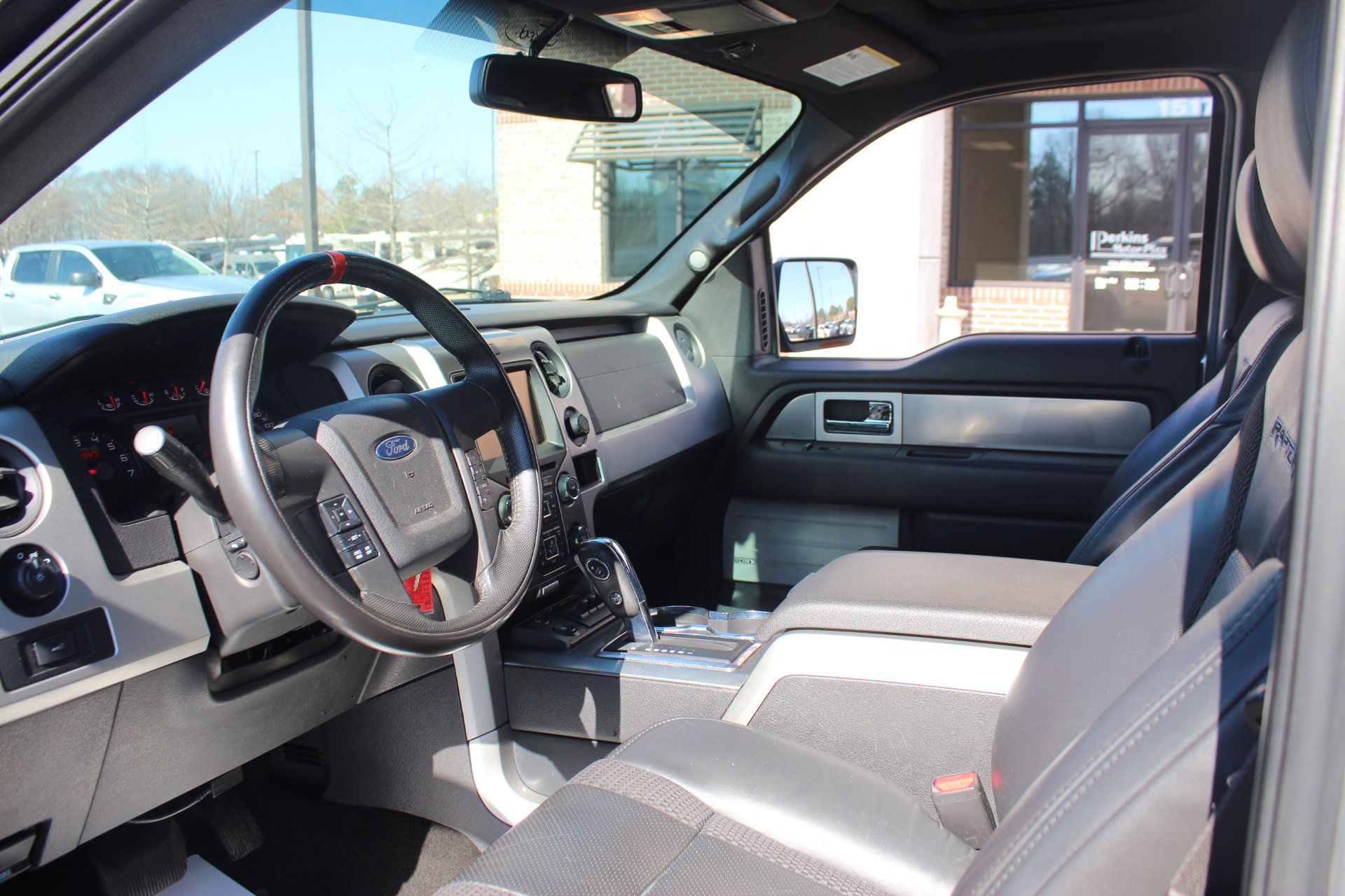 Used 2014 Ford F150 Raptor w/ Equipment Group 801A Luxury image 15