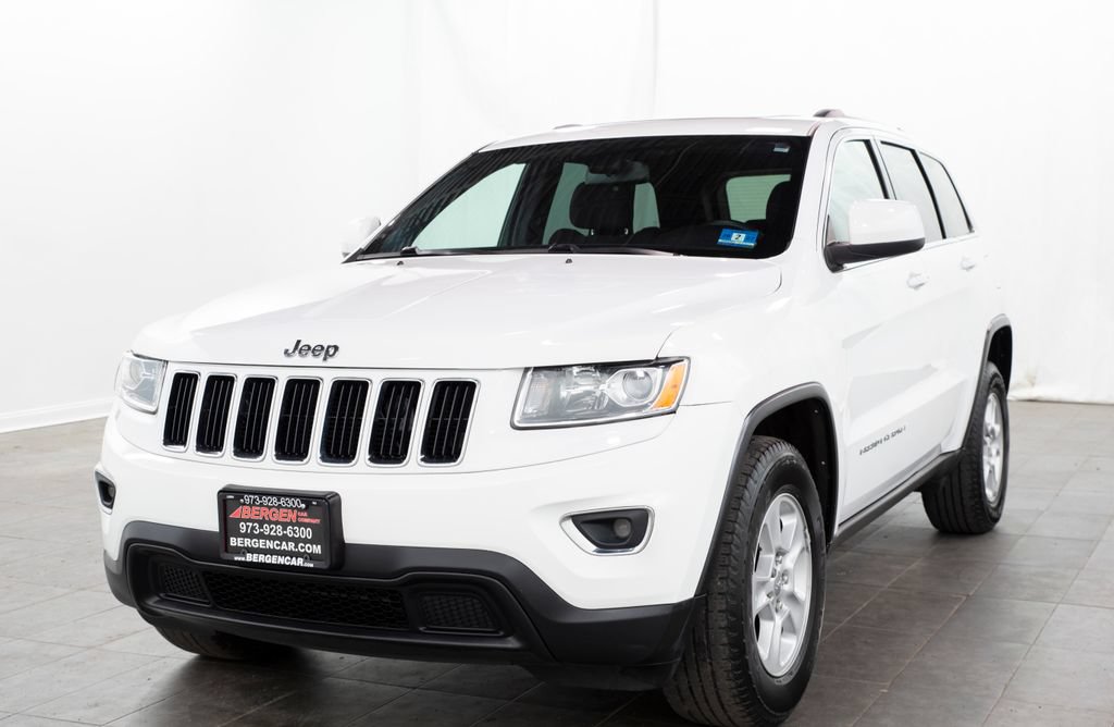 Used 2015 Jeep Grand Cherokee Laredo w/ Quick Order Package 23E AWD/4WD image 5