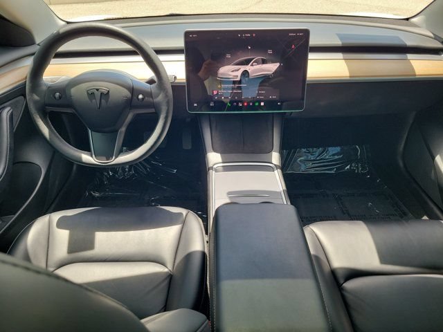 Used 2023 Tesla Model 3 Standard Range RWD image 2