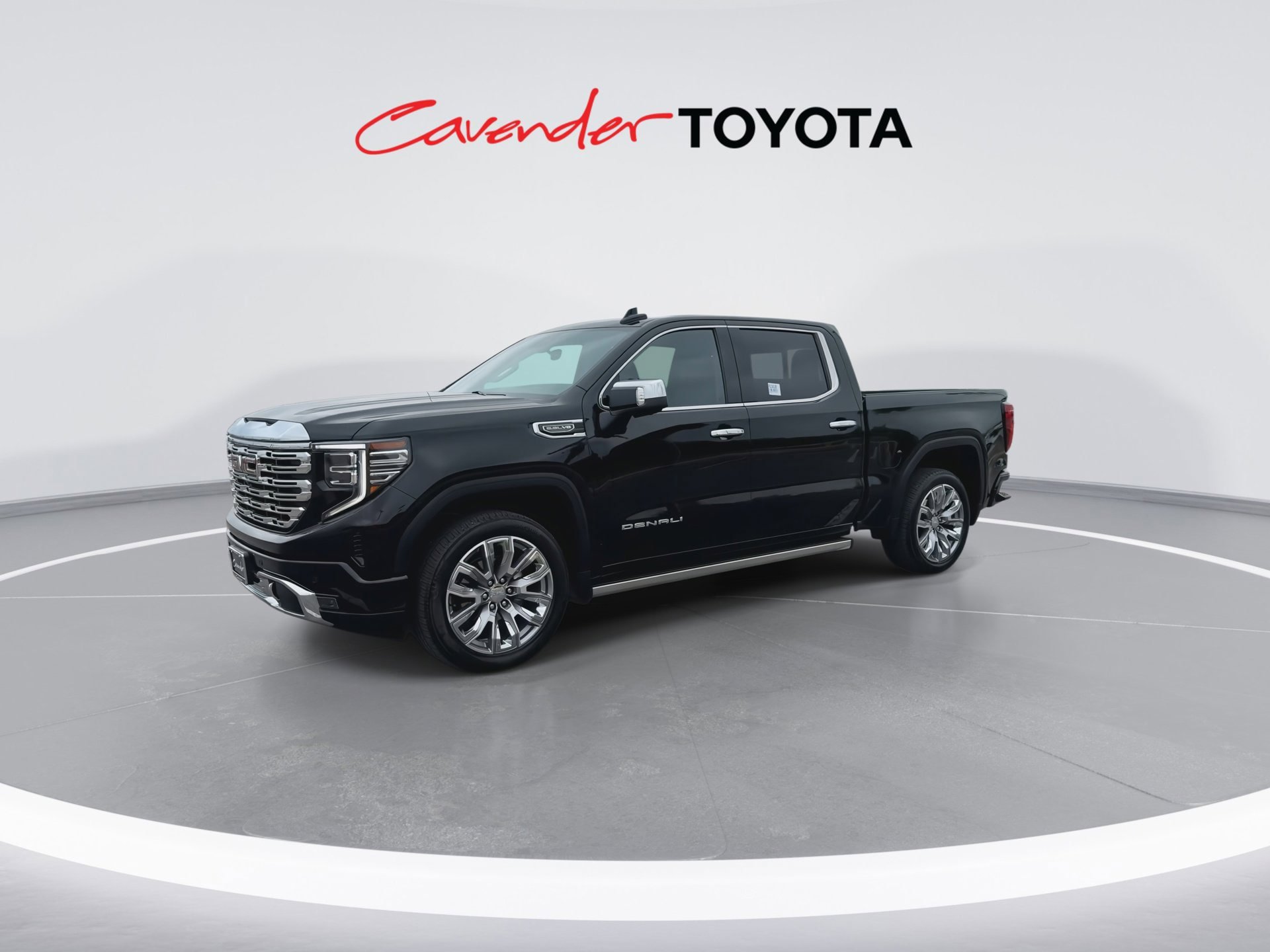 Used 2023 GMC Sierra 1500 Denali w/ Denali Reserve Package AWD/4WD image 4