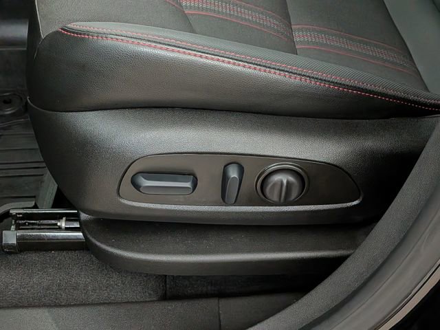 Used 2023 Chevrolet Equinox RS FWD image 12