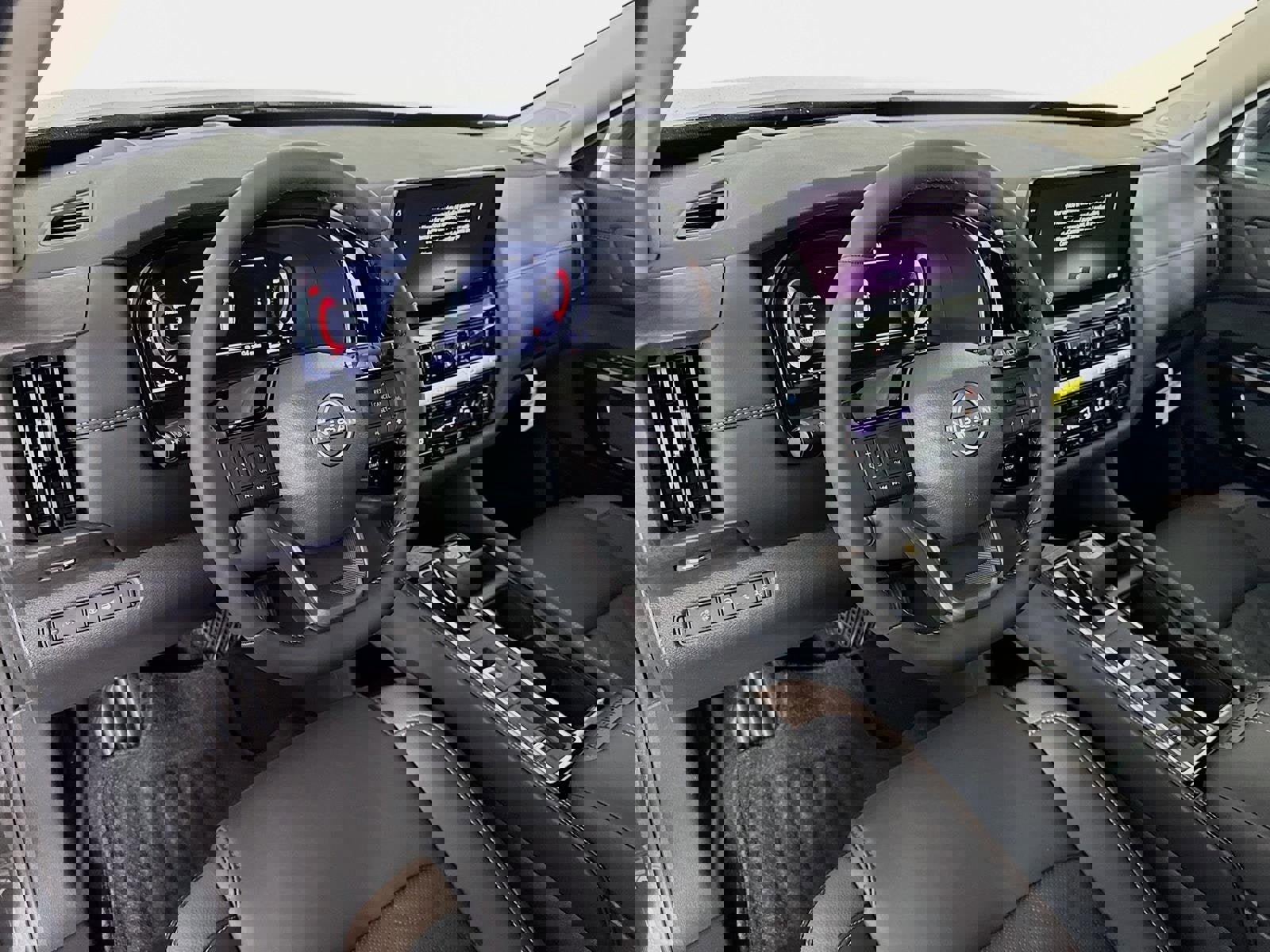 New 2026 Nissan Pathfinder Platinum image 9