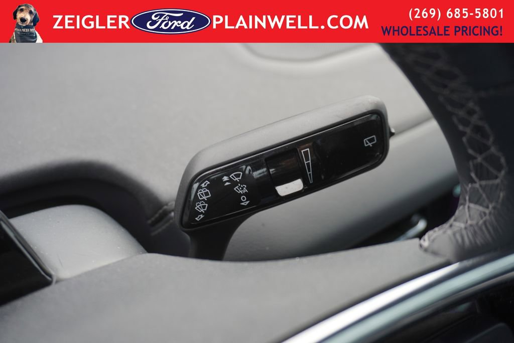 Used 2025 Lincoln Navigator Reserve w/ Jet Appearance Package image 38