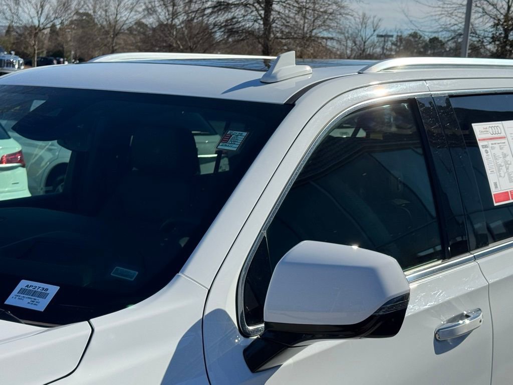 Used 2024 GMC Yukon XL Denali image 13