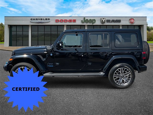 Used 2022 Jeep Wrangler Unlimited Sahara image 35