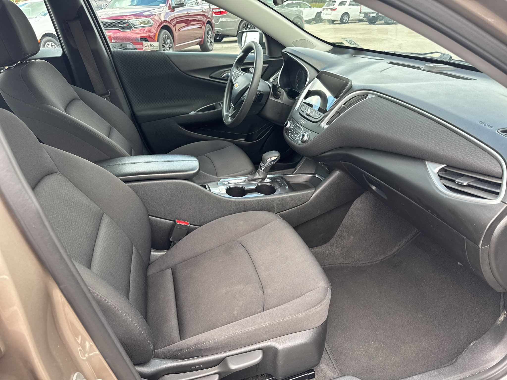 Used 2024 Chevrolet Malibu LT FWD image 17