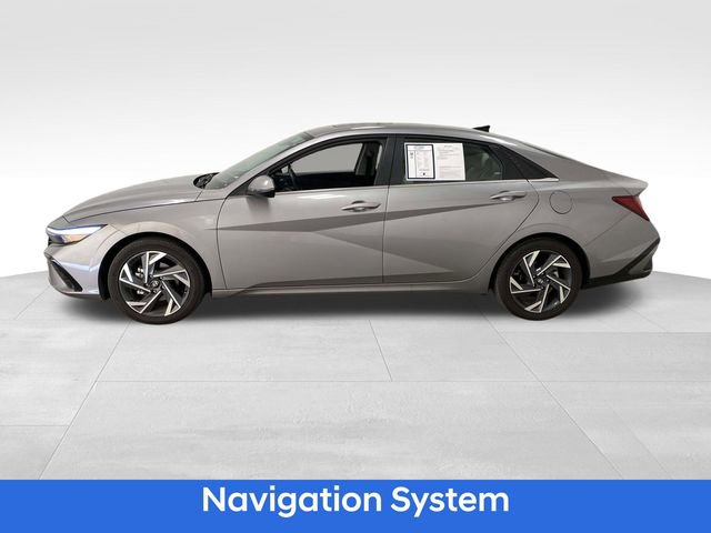 Certified 2025 Hyundai Elantra Limited image 2