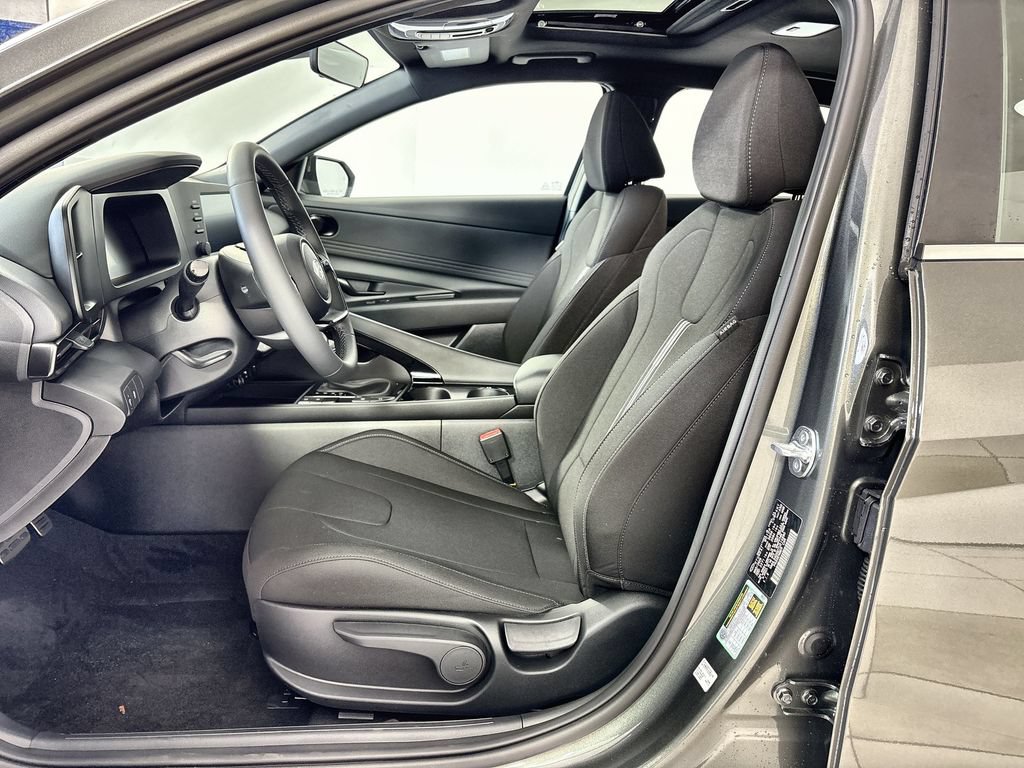 New 2026 Hyundai Elantra SEL Sport Premium FWD image 13