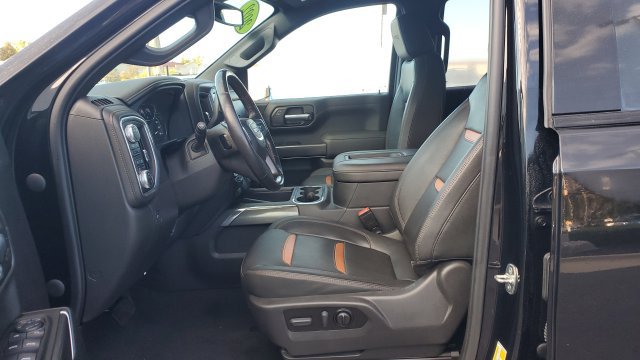 Used 2022 GMC Sierra 1500 AT4 w/ AT4 Premium Package AWD/4WD image 4