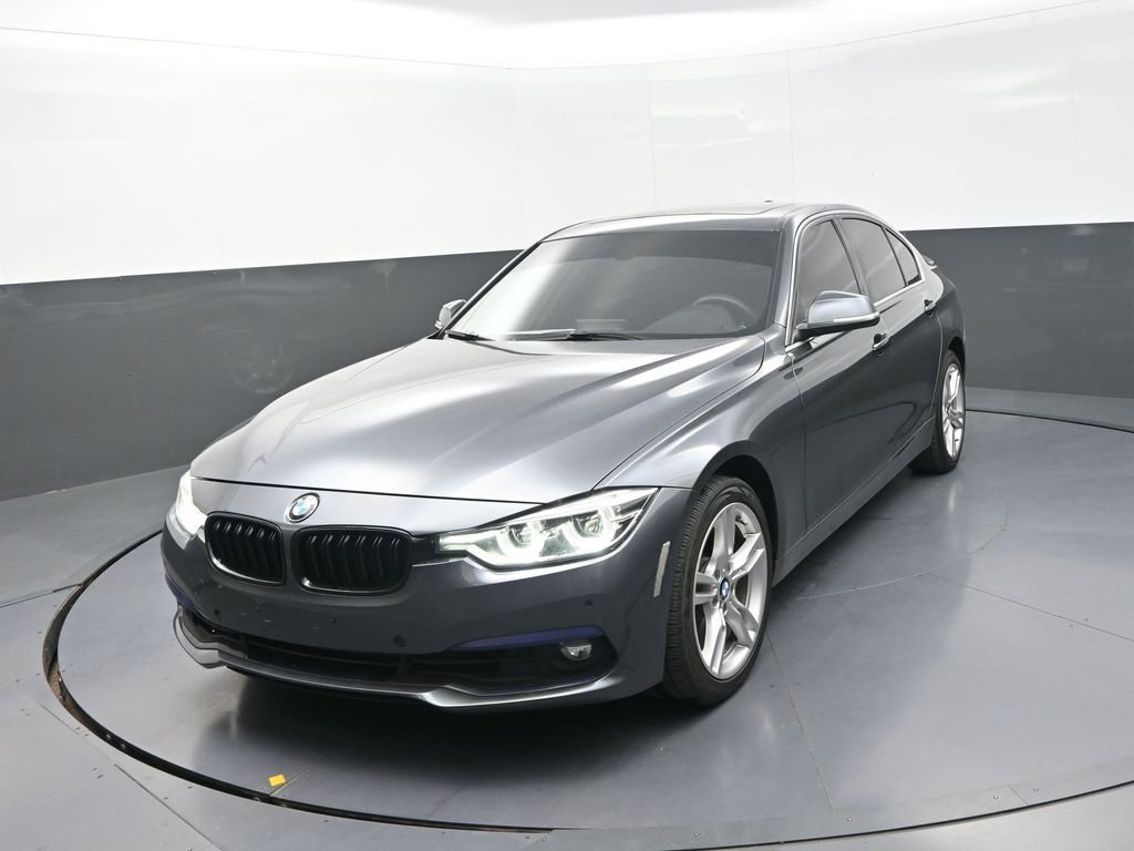 Used 2018 BMW 340i xDrive Sedan AWD/4WD image 4
