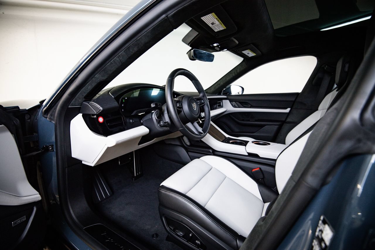 New 2026 Porsche Taycan Turbo AWD/4WD image 4