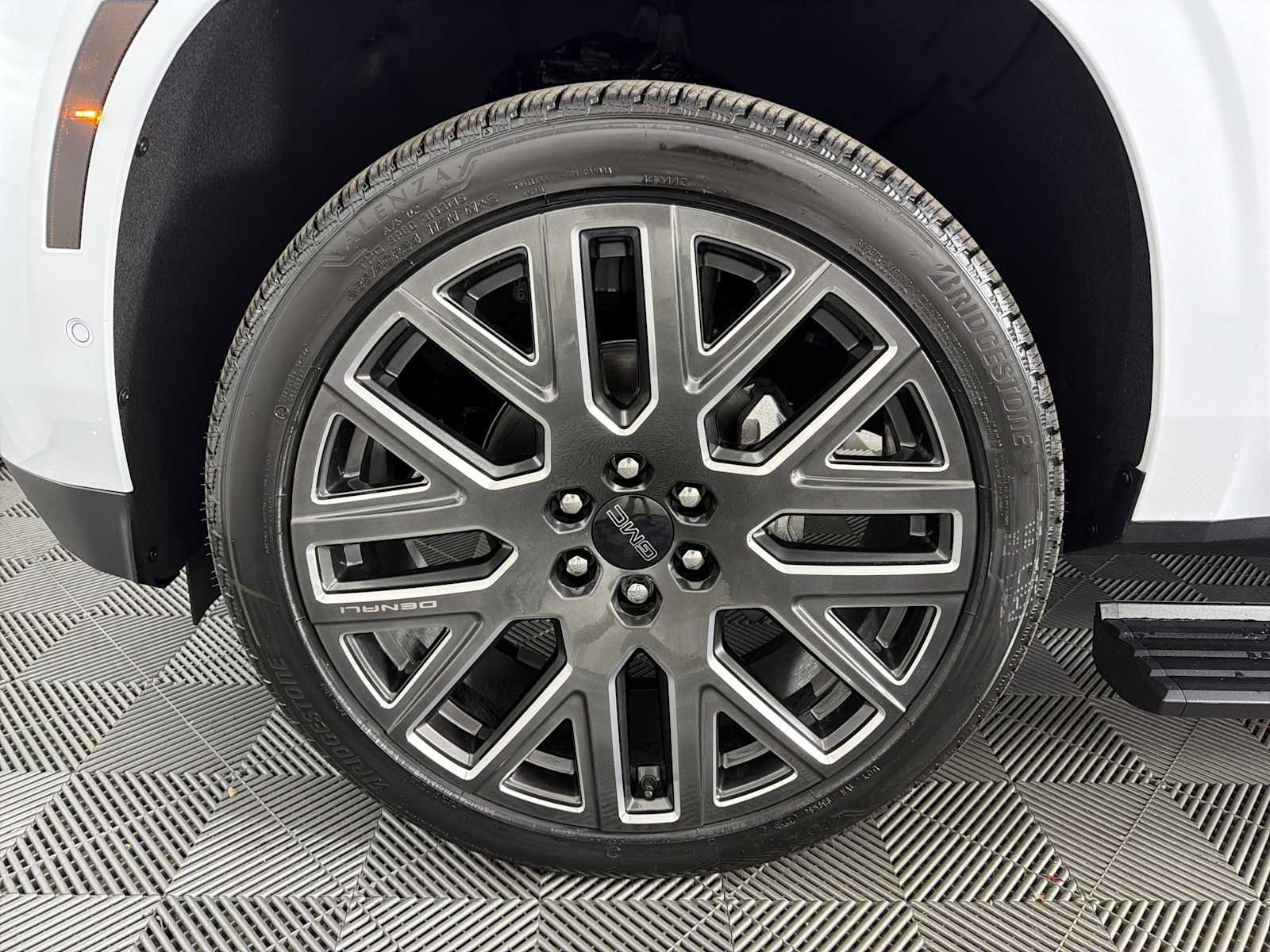 New 2026 GMC Yukon Denali Ultimate image 11