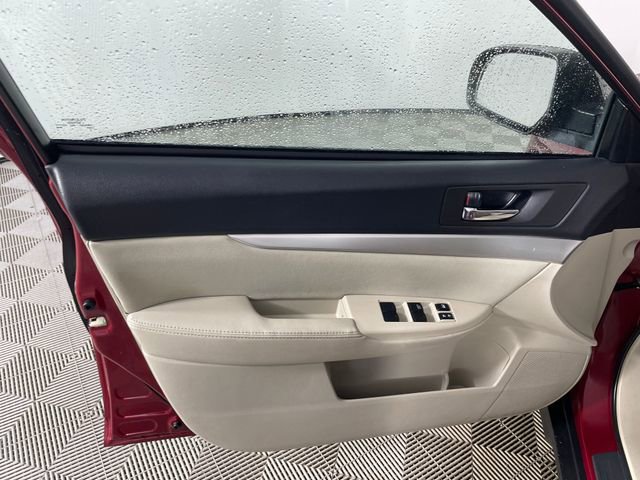 Used 2011 Subaru Outback 2.5i Premium image 17